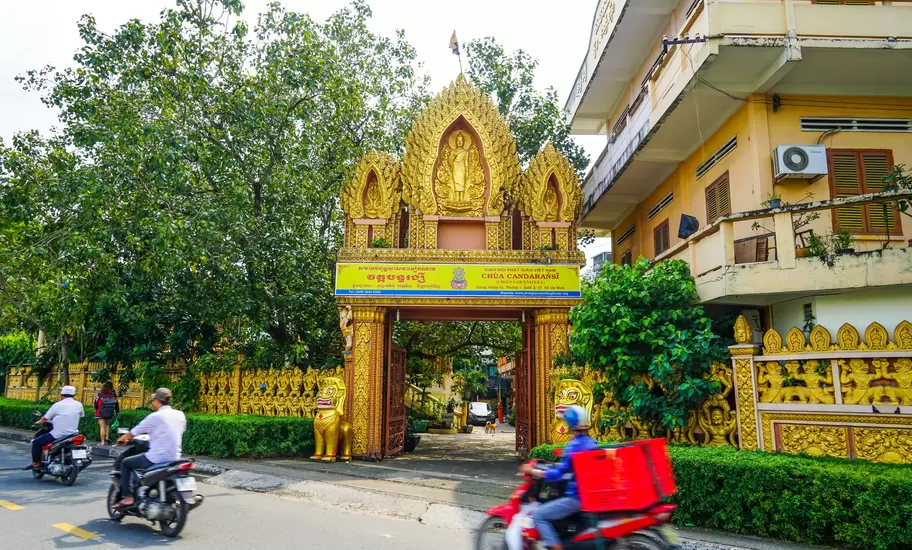 Entrance to Chantaransey Pagoda