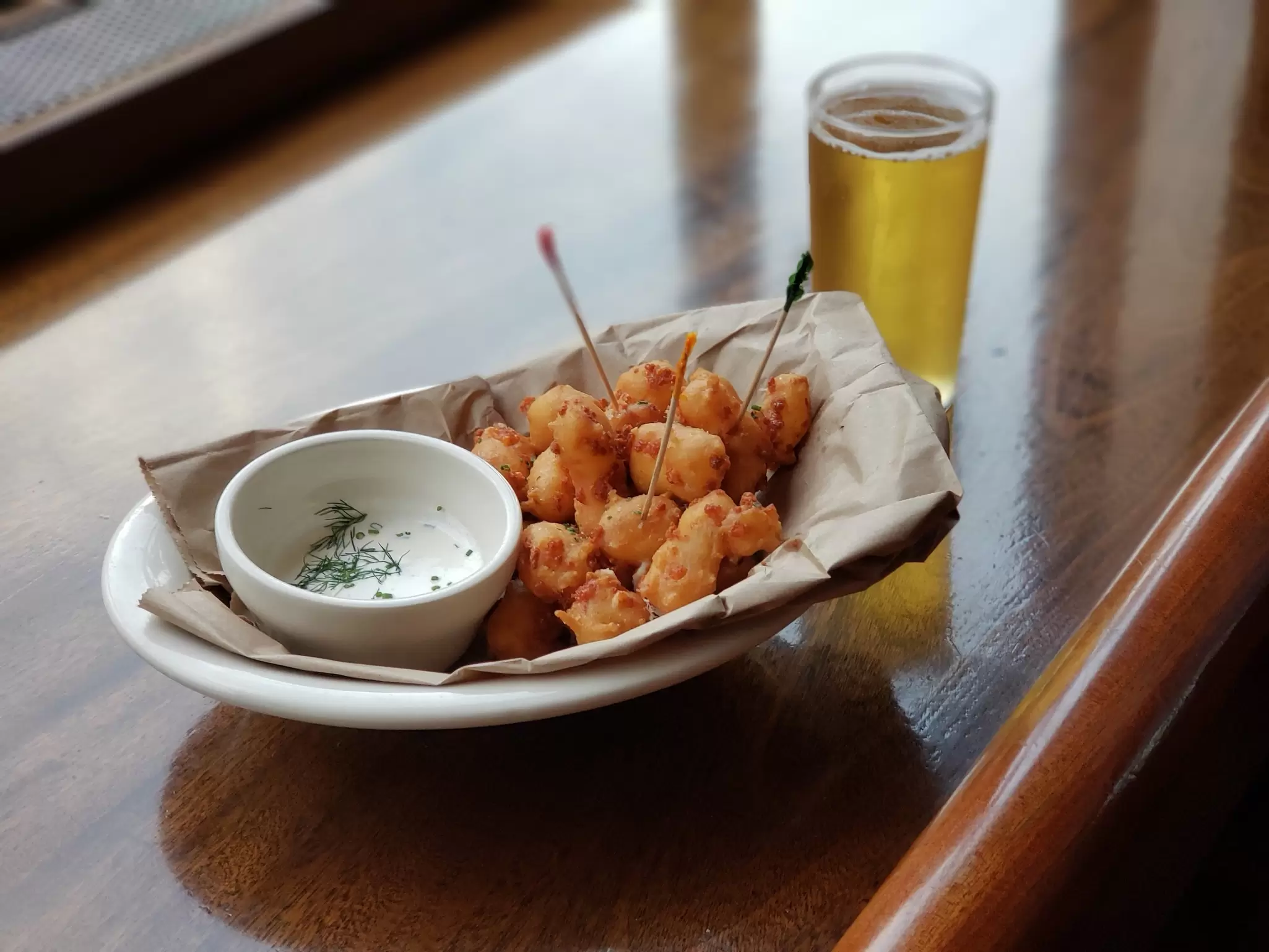 Where to Eat and Drink in Brooklyn: Long Island Bar