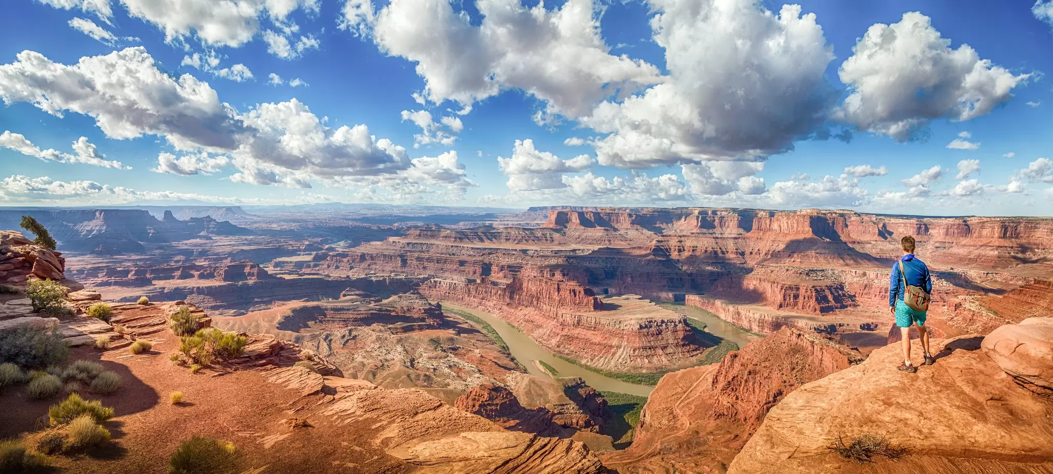 Exploring the Grand Canyon is just one of 25 unmissable experiences you can have in North America. Canadastock/Shutterstock