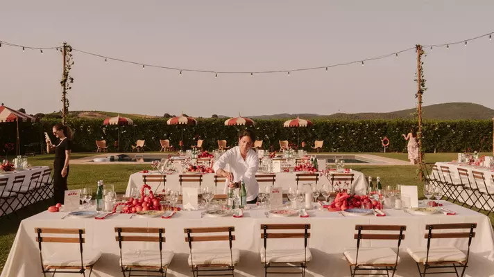 Photos by photographer Dos Más En La Mesa via Melissa Killian at Laconda Rossa in Capalbio, Tuscany
The ultimate wedding and honeymoon in Italy
Credit: Dos Más En La Mesa