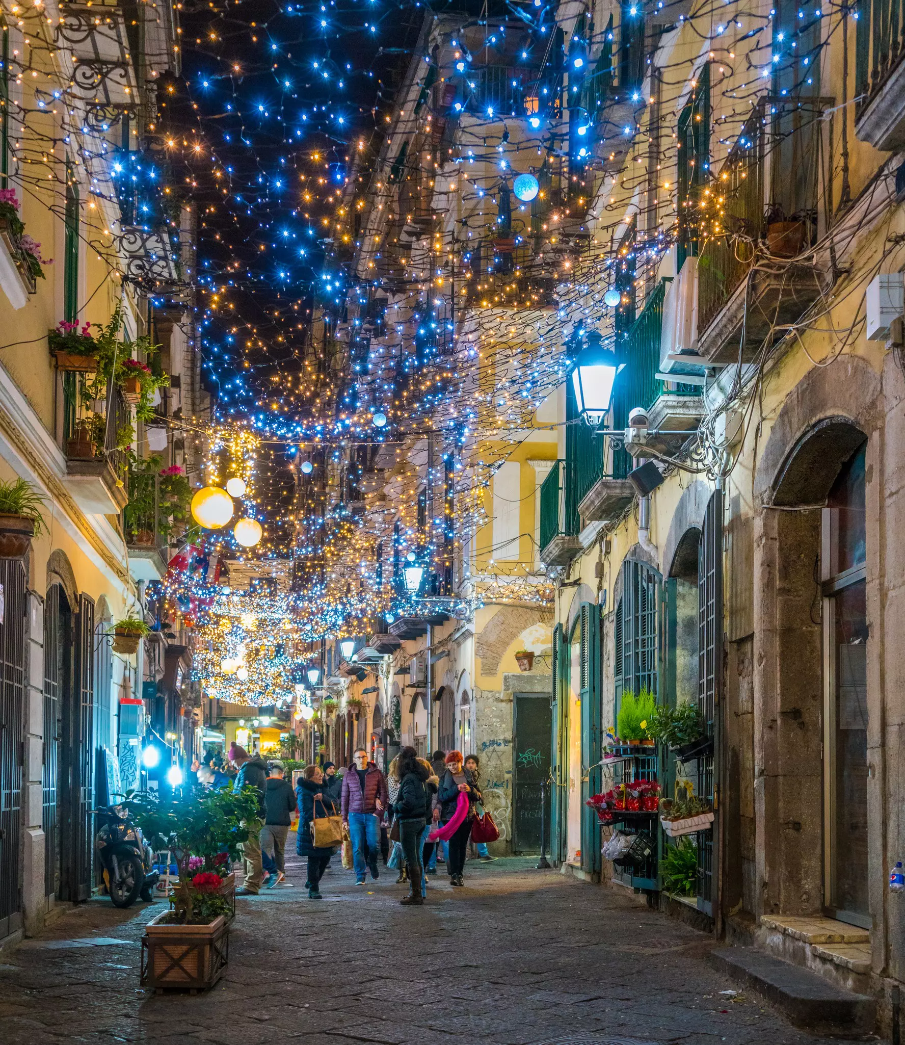 The amazing Artist's Lights (Luci d'Artista) in Salerno during Christmas time. Campania, Italy, December-11-2017, License Type: media, Download Time: 2024-12-04T09:58:25.000Z, User: oneseven7891, Editorial: true, purchase_order: 56530 - Guidebooks, job: Global Publishing WIP, client: naples-pompeii-and-the-amalfi-coast-9, other: Dominic Allen
