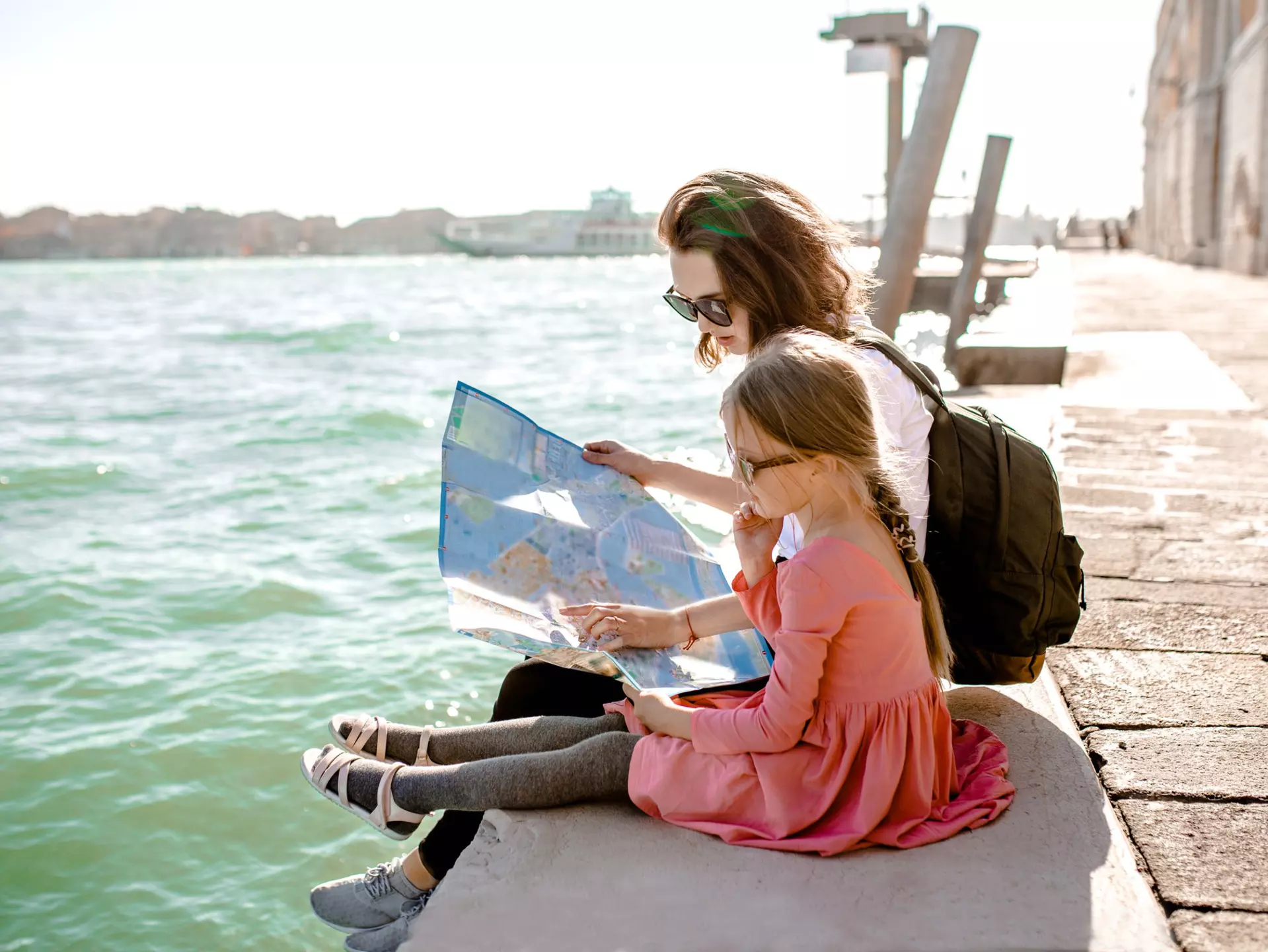 Consulting a map before you launch into the labyrinthine Venice streets is always a good idea © bissun / Shutterstock
