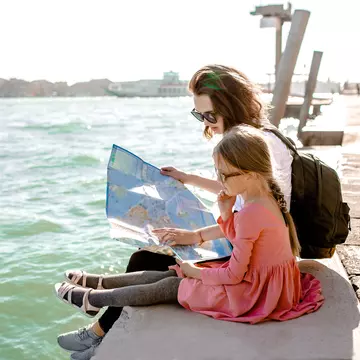 Consulting a map before you launch into the labyrinthine Venice streets is always a good idea © bissun / Shutterstock