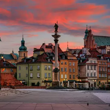 Castle Sq in Warsaw's Old Town. lukaszmalkiewicz.pl/Shutterstock