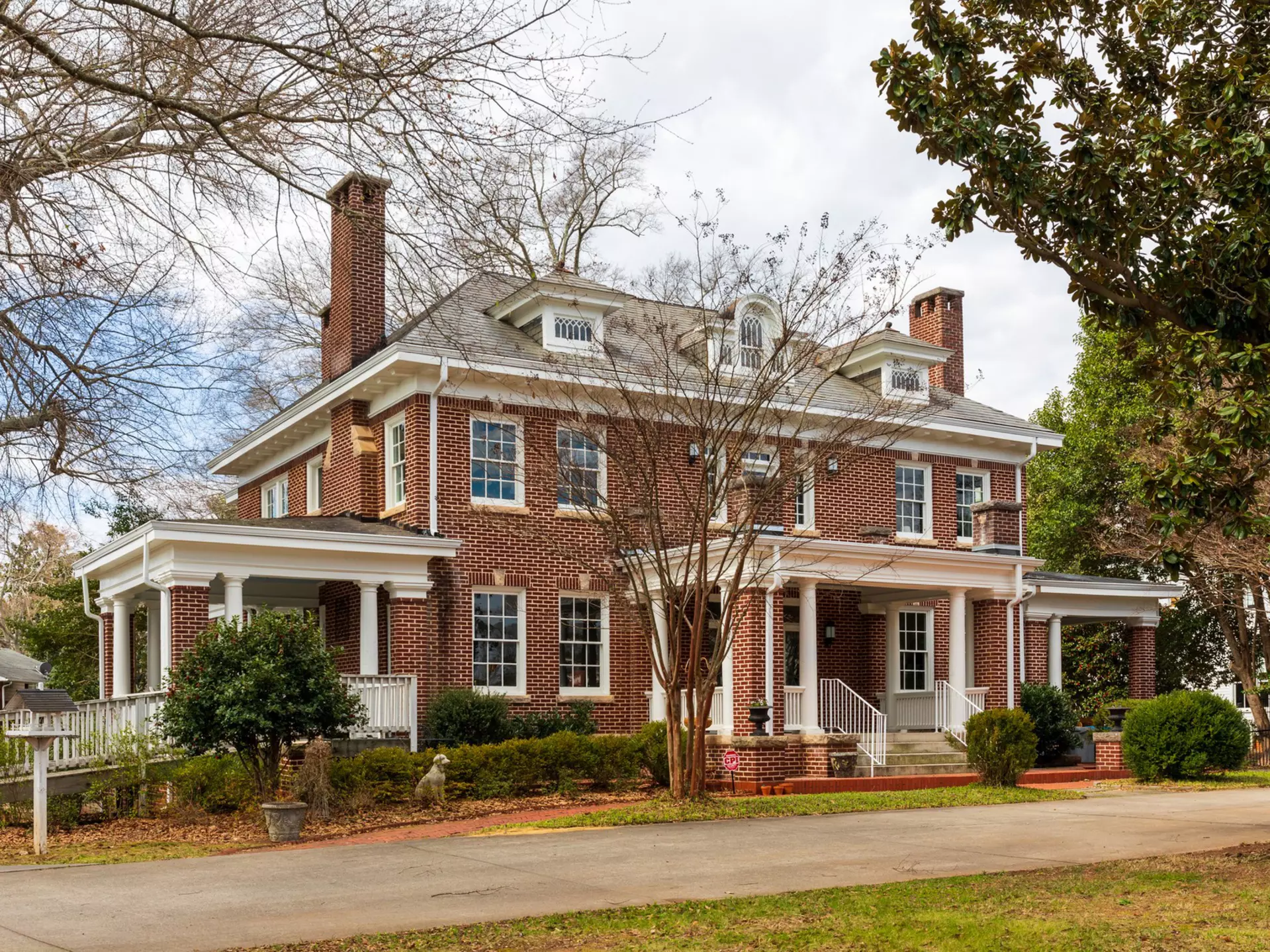 Exterior shot of an elegant home, Belmont, NC  USA