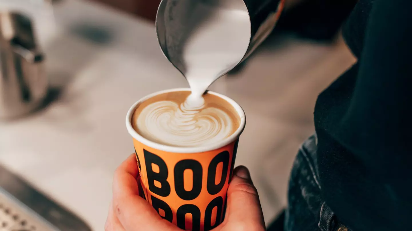 VisitSeattle_DoSomething-20439 Boon Boona Coffee.jpg