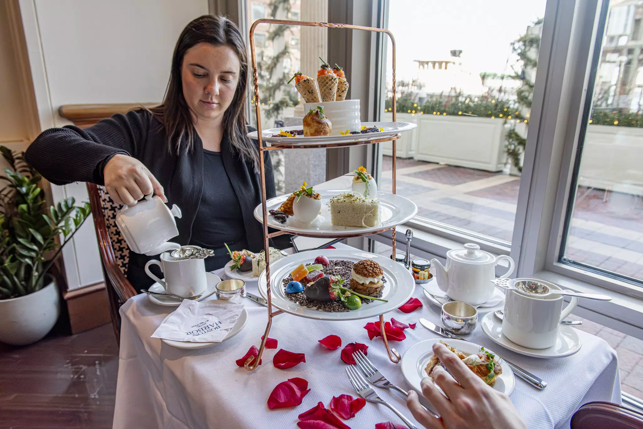 Afternoon tea is an elegant affair at the Boston Harbor Hotel © Anthony Tulliani / Lonely Planet
