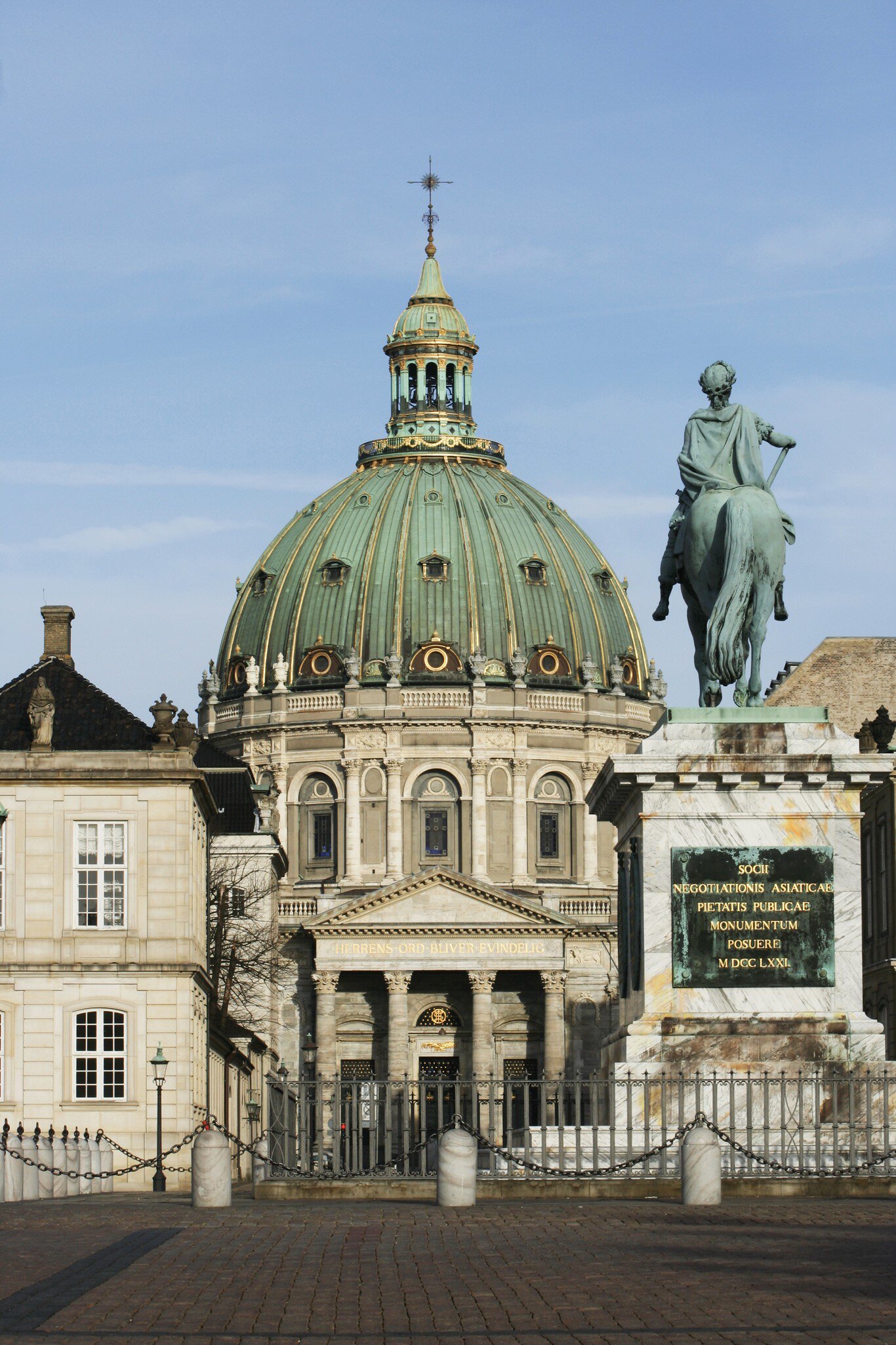 Frederik V statue at Amalienborg Slot and Marmorkirken. Copenhagen, Denmark.