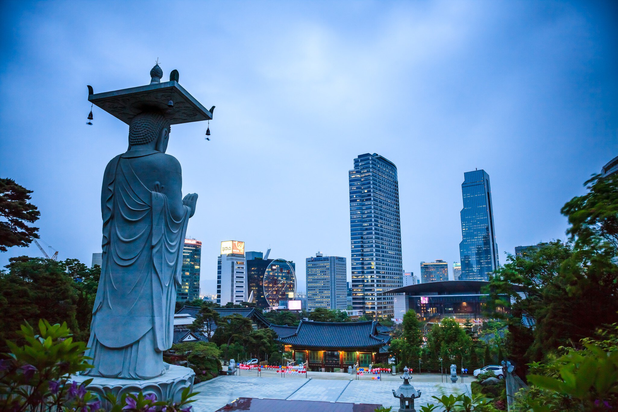 Magic Hour of Bongeunsa Temple in Gangnam, Seoul