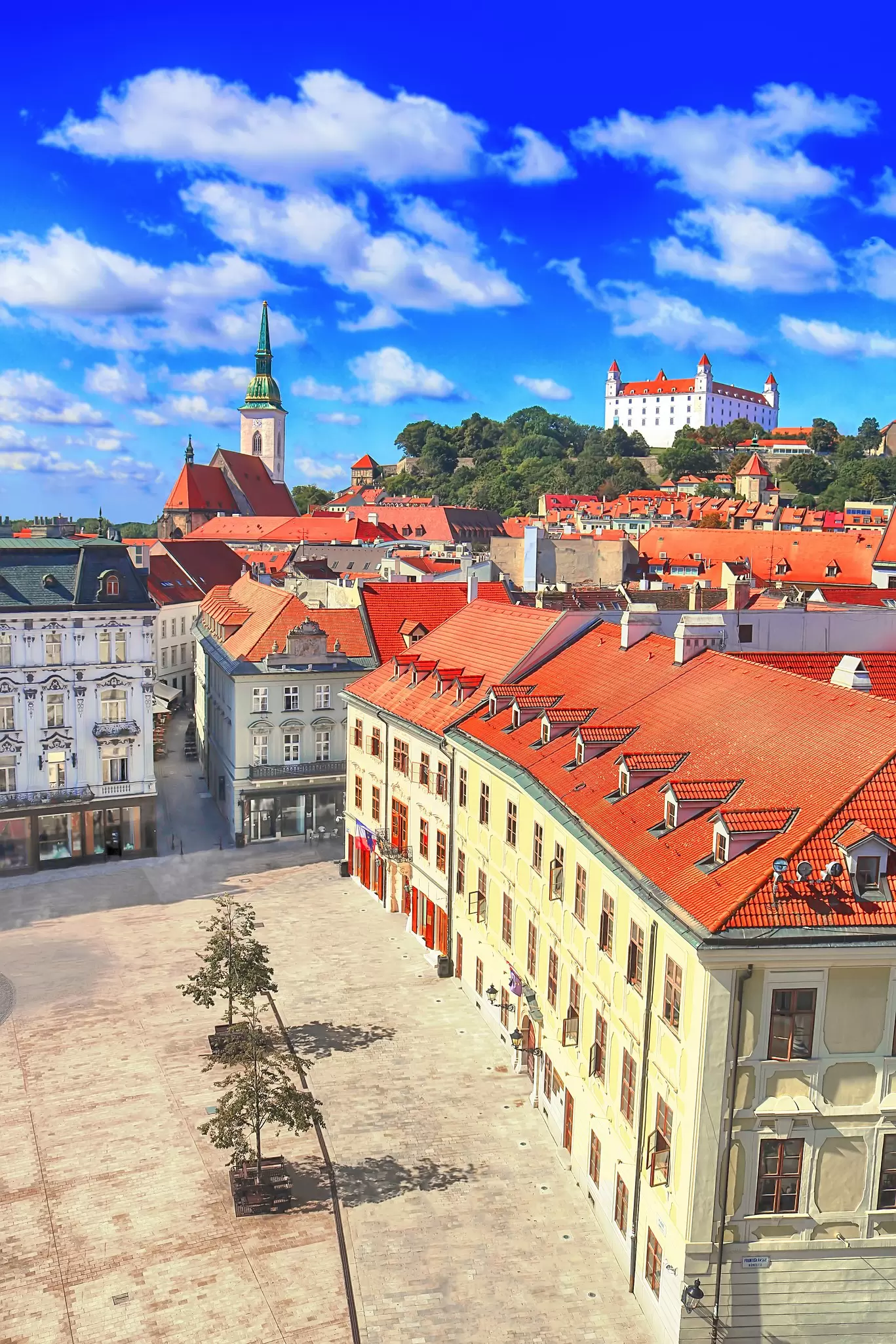 St. Martin's Cathedral, Bratislava castle (from left to right) and  main square of Bratislava city, Slovakia, License Type: media, Download Time: 2025-12-02T08:40:18.000Z, User: oneseven7891, Editorial: false, purchase_order: 56530 - Guidebooks, job: Global Publishing WIP, client: Eastern Europe 17, other: Dominic Allen