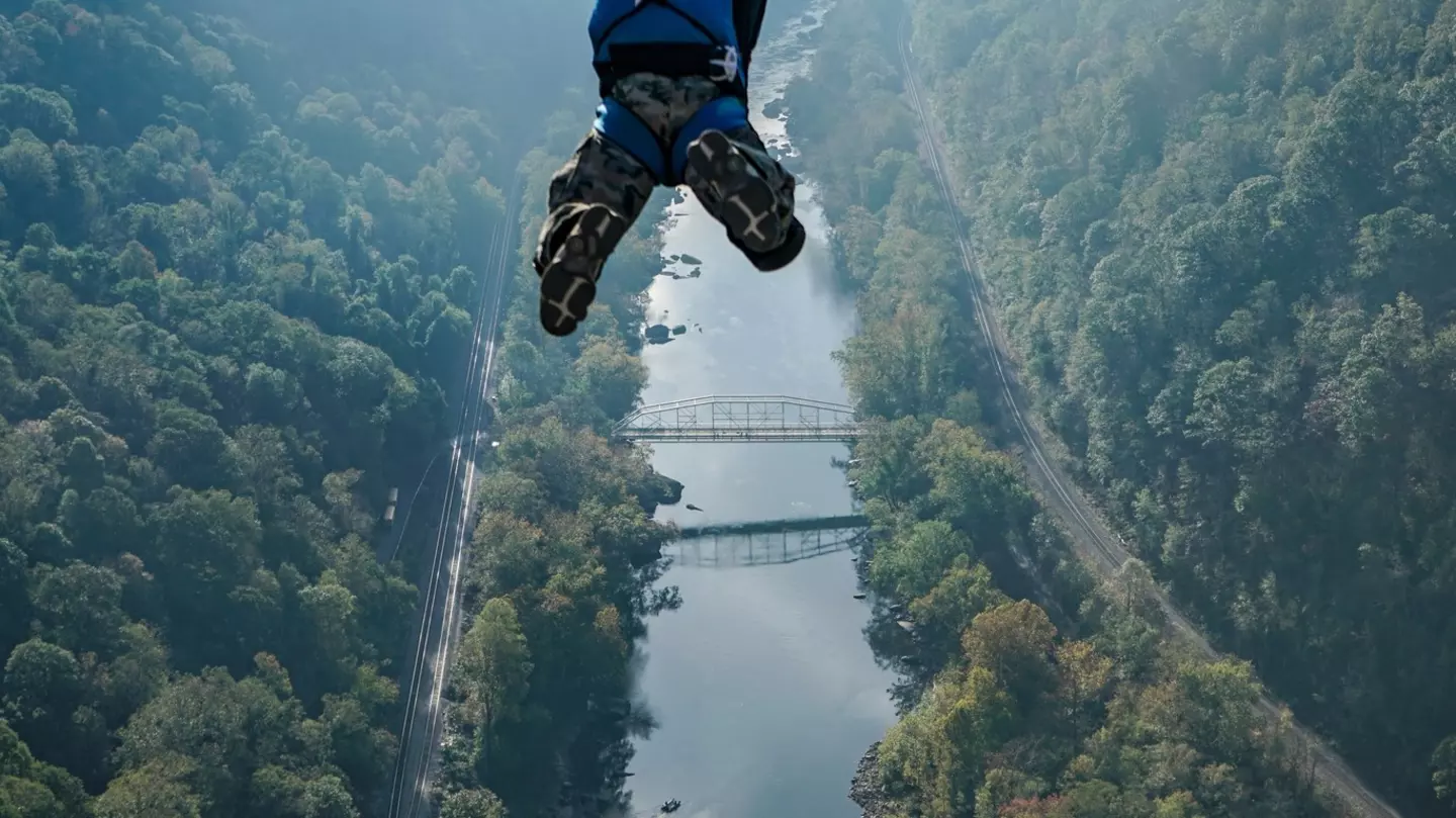 A familiar sight at the vertiginous New River Gorge bridge. Flying Pig Studios / Shutterstock