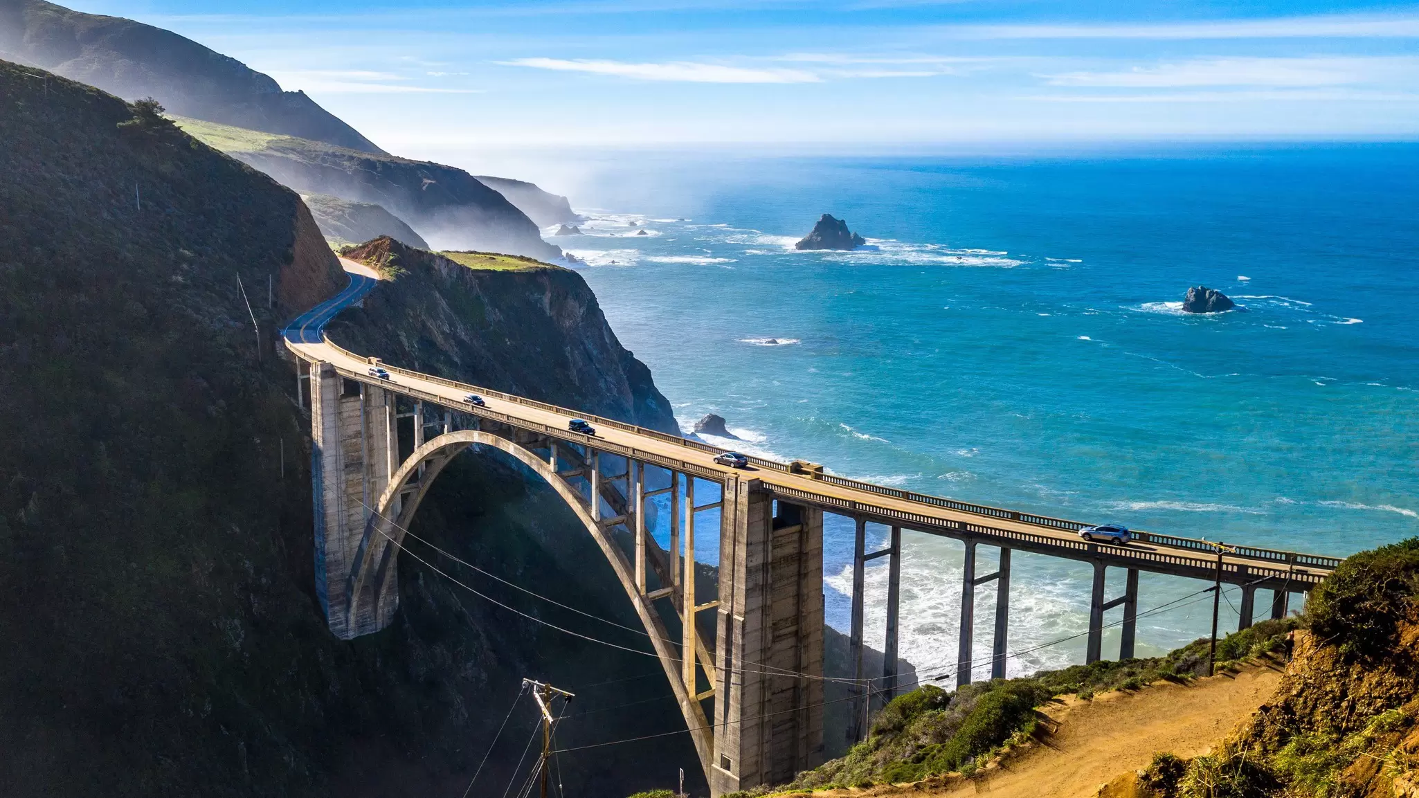 Bixby Bridge on the Pacific Coast Highway, California. Nuria Kreuser/Shutterstock