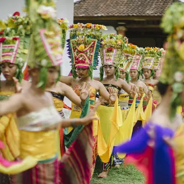 1102734041
asia, asian, bali, beautiful, beauty, celebration, colorful, culture, dance, dancer, dewa, dress, festival, girl, indonesia, karangasem, people, rejang, religion, religious, temple, tradition, traditional, travel, woman
12 November, 2017: Balinese women performing the Rejang Dance during Galungan and Kuningan Day...