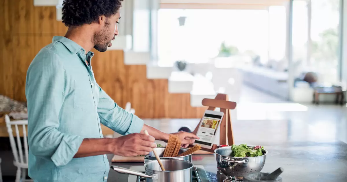 This site enables you to take virtual cooking classes with ...