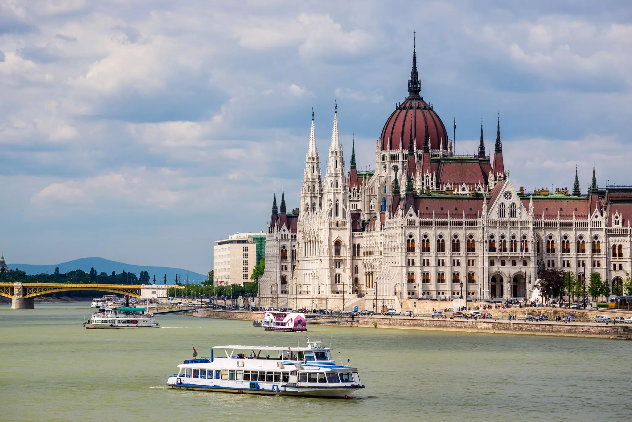 A boat ride on the Danube is a fun way to pass the time with kids in tow in Budapest © Noppasin / Getty Images