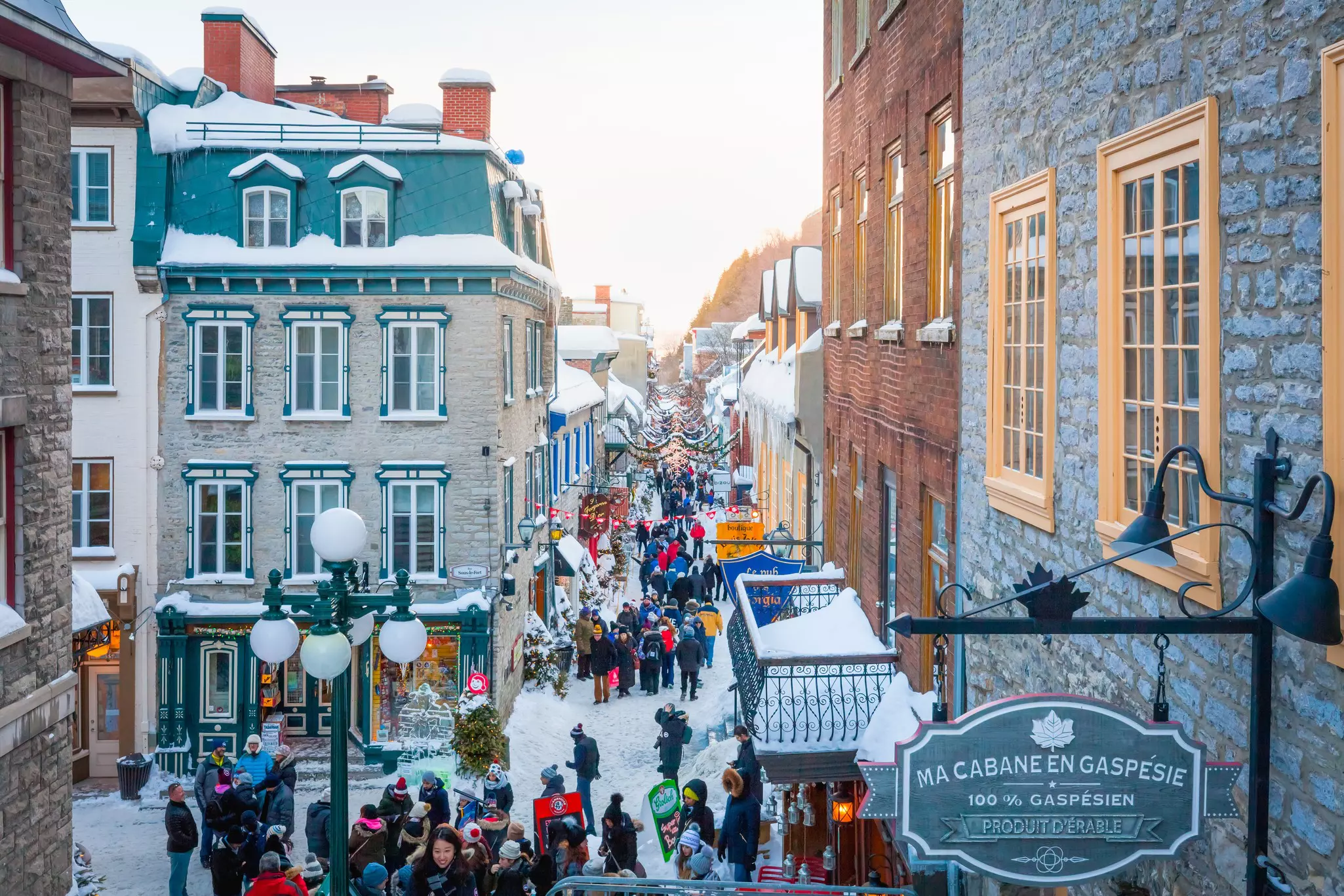 The “Breakneck Steps” link the two levels of Vieux Québec © iPIX Stock / Shutterstock