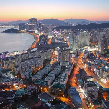 Busan at sunset. JS`s favorite things / Getty Images