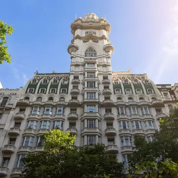 Palacio Barolo is a landmark office building, located at Avenida de Mayo in the  Monserrat neighborhood in Buenos Aires, Argentina  License Type: media  Download Time: 2024-01-05T08:09:16.000Z  User: mvm_lonelyplanet  Is Editorial: No  purchase_order:
