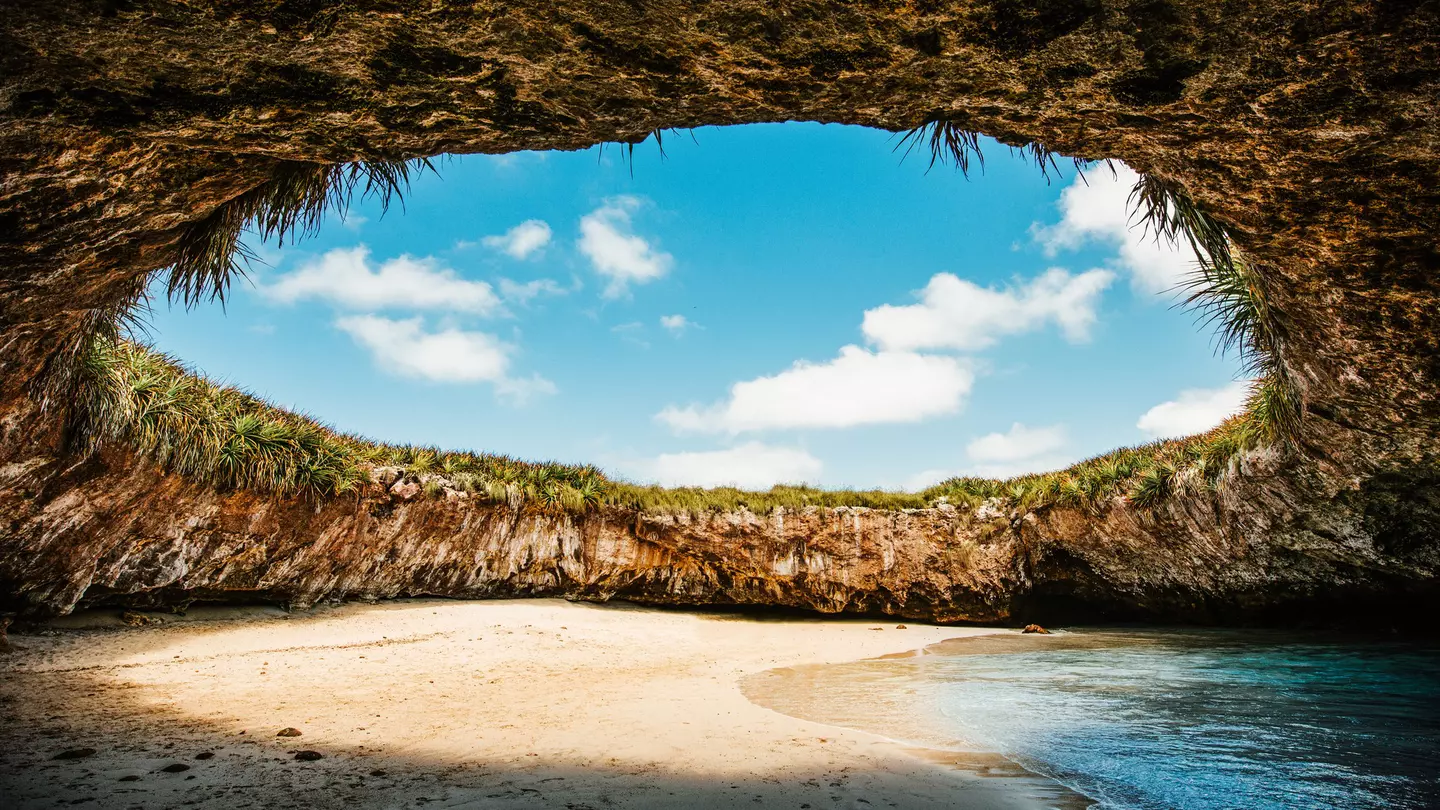 La Playa Escondida, Islas Marietas