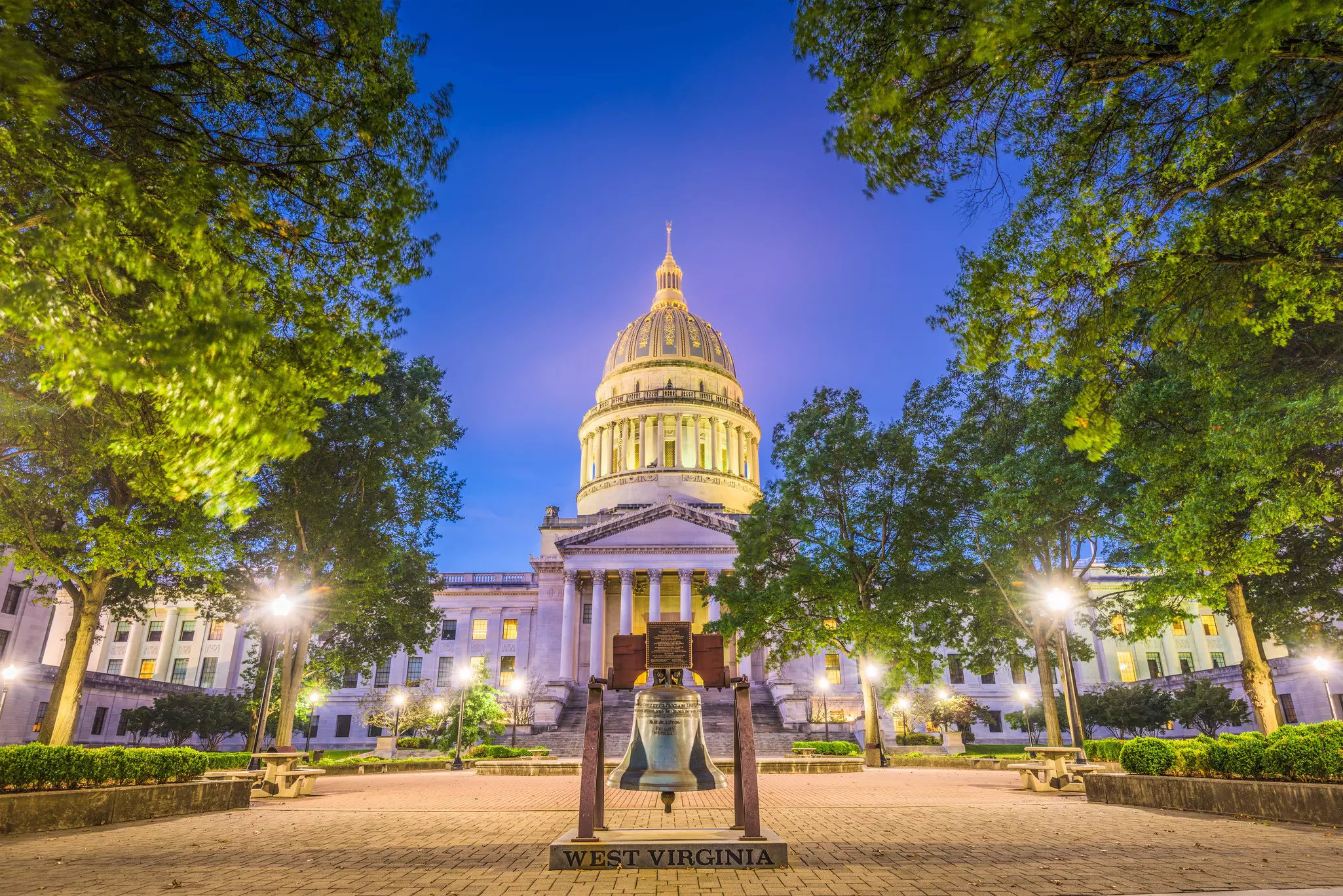 West Virginia State Capitol in Charleston, West Virginia, USA