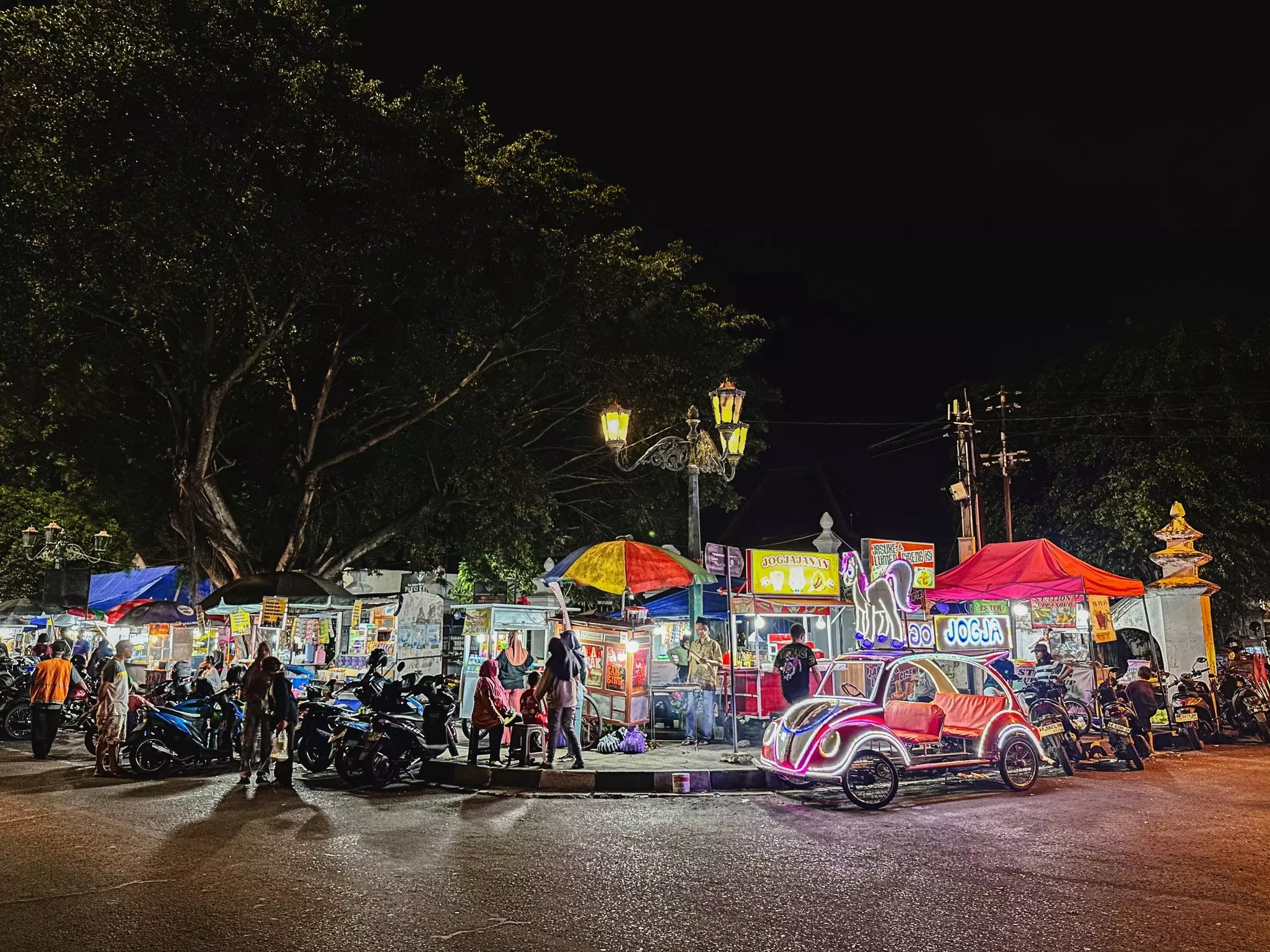 A night food market in Yogkakarta, Java, Indonesia.