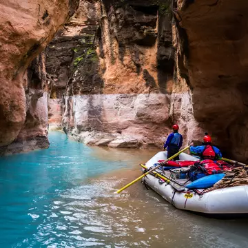 Visitors to Grand Canyon should be careful in extreme heat © Joseph Dube-Arsenault/Shutterstock