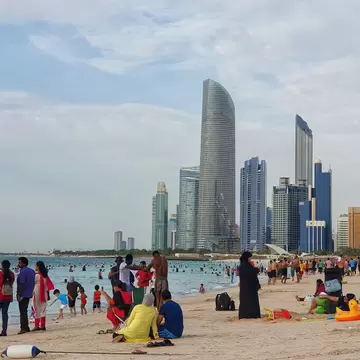 April 5, 2019 - Abu Dhabi, UAE: Residents of Abu Dhabi enjoying and swimming at corniche beach, Abu Dhabi.  License Type: media  Download Time: 2024-01-25T15:30:14.000Z  User: clairenaylor  Is Editorial: Yes  purchase_order:   