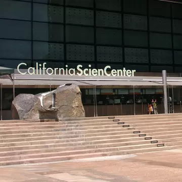 25414-80
California, Los Angeles, North America, United States, architecture, arts culture and entertainment, california science center, children, courtyard, creativity, day, female, front view, group of people, large group of people, leisure activity, male, man, men, outdoors, people, steps, stone, travel, unrecognisable people, woman, women
Courtyard of California Science Center, Exposition Park.