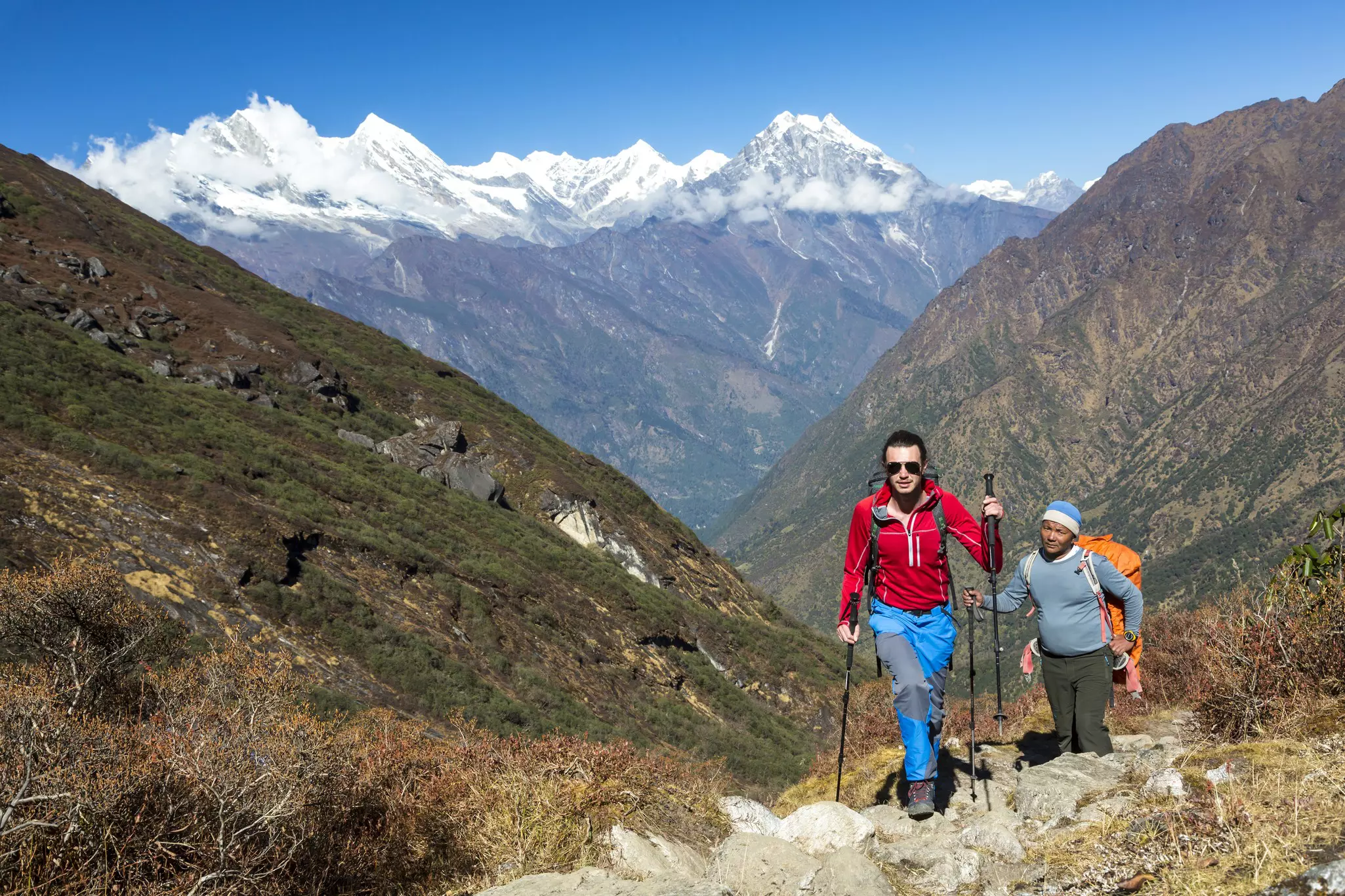 Trekking with a licensed local guide will allow visitors to Nepal to take in the country’s stunning landscapes in safety © AlexBrylov / iStockphoto/ Getty Images