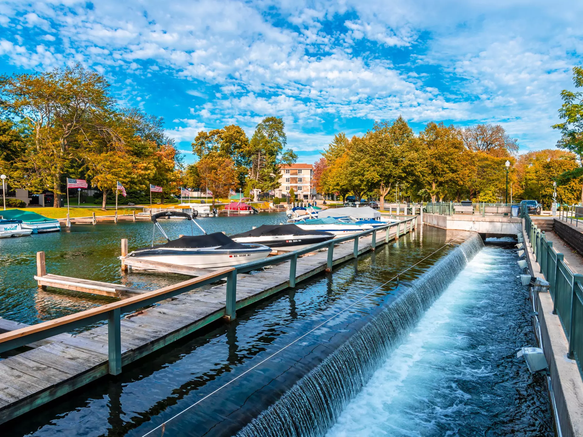 Geneva, USA - September 30, 2019 : White River view in Geneva Town of Wisconsin  License Type: media  Download Time: 2021-08-23T17:55:56.000Z  User: zachary.laks_lonelyplanet  Is Editorial: Yes  purchase_order:   