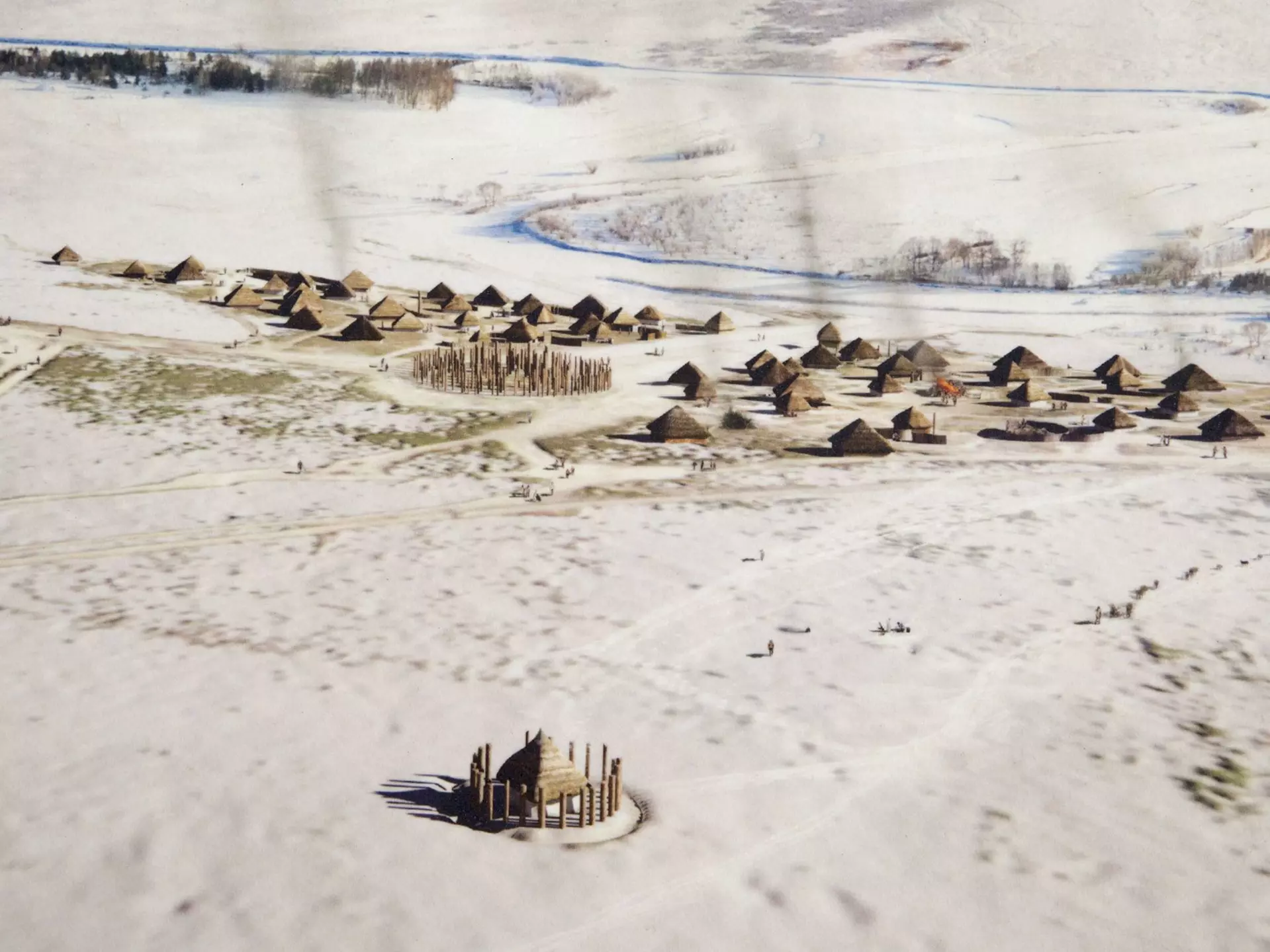 Information panel Durrington Walls Neolithic prehistoric settlement site, near Amesbury, Wiltshire, England, UK. (Photo by: Geography Photos/Universal Images Group via Getty Images)
953893178
united kingdom, britain, british, english, west country, wessex, countryside, rural, english heritage, prehistory, prehistoric, pre-history, pre-historic, historic, neolithic, archaeological, archeology, archeological, site, sites, durrington, information, panel, settlement, houses, buildings, picture, image, huts