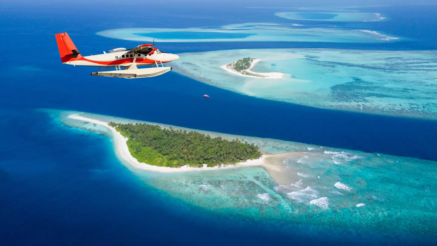 There is a 25kg per person luggage limit when traveling by seaplane. Jag_cz / Getty Images