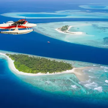 There is a 25kg per person luggage limit when traveling by seaplane. Jag_cz / Getty Images