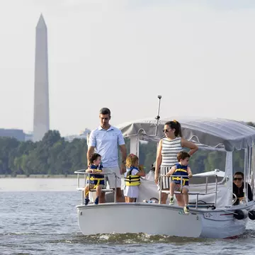 There’s always something new to try in Washington, DC – like an electric boat tour of the Potomac River © courtesy of SeaDC