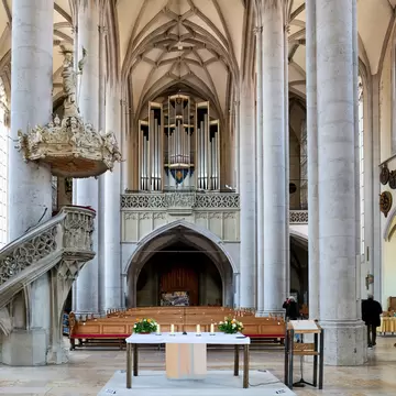 Interior of St. Georgs Kirche (St. George Church) in Nordlingen, Romantic Road, Bavaria, Germany.