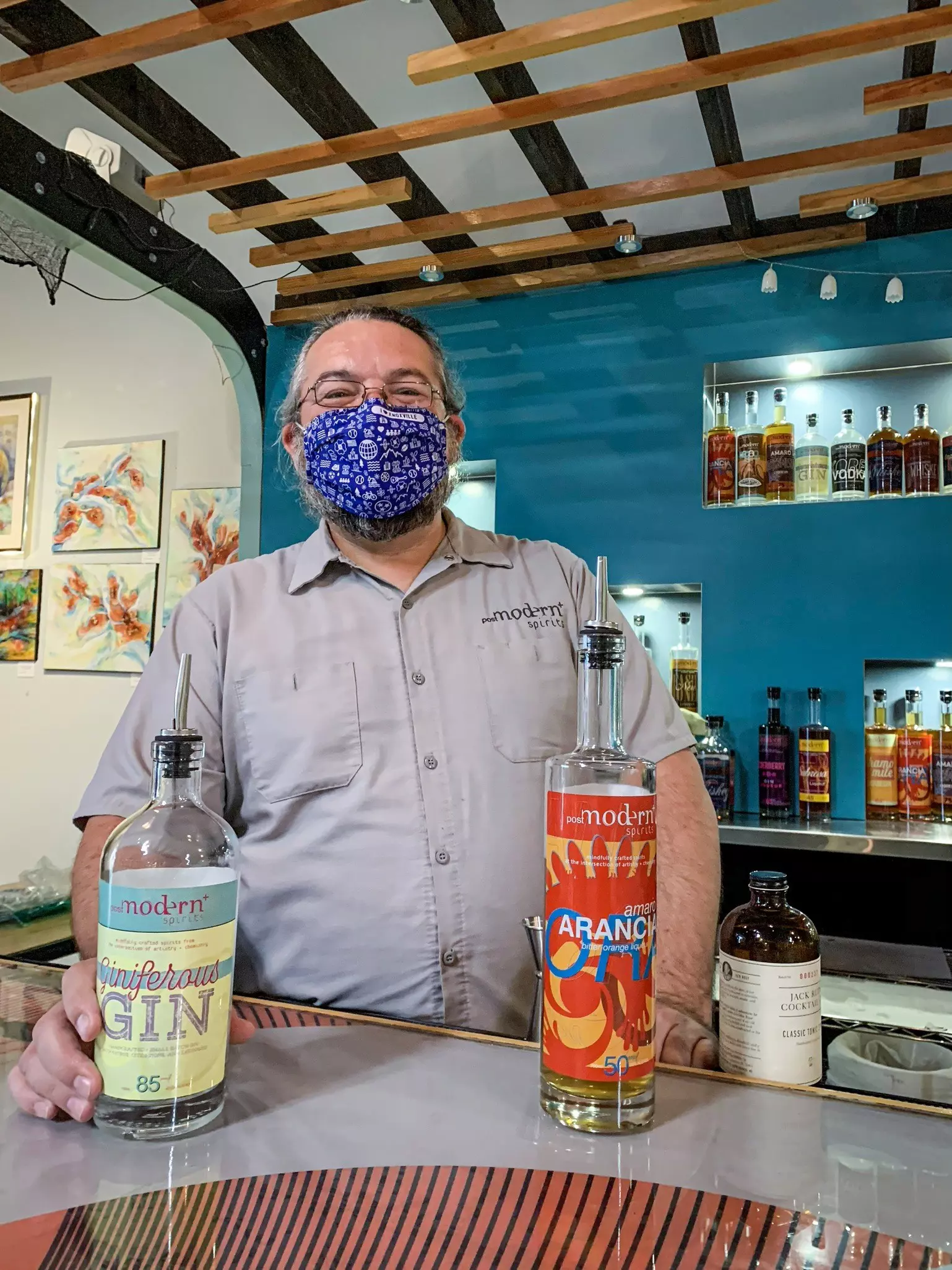 Stanton Webster is a co-owner of PostModern Spirits in Knoxville, Tennessee © Bailey Freeman / Lonely Planet