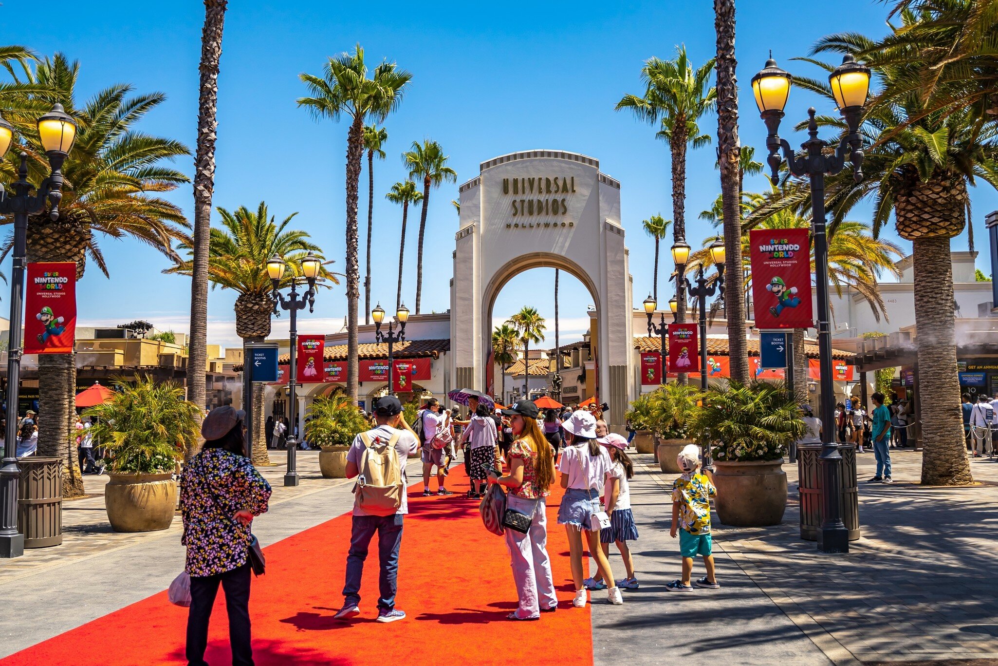 Los Angeles, CA, USA - August 2, 2023: World famous park Universal Studios in Hollywood., License Type: media, Download Time: 2025-08-20T06:07:24.000Z, User: hannahblackie10, Editorial: true, purchase_order: 56530 - Guidebooks, job: Global Publishing WIP, client: Pocket Los Angeles 8, other: Hannah Blackie
