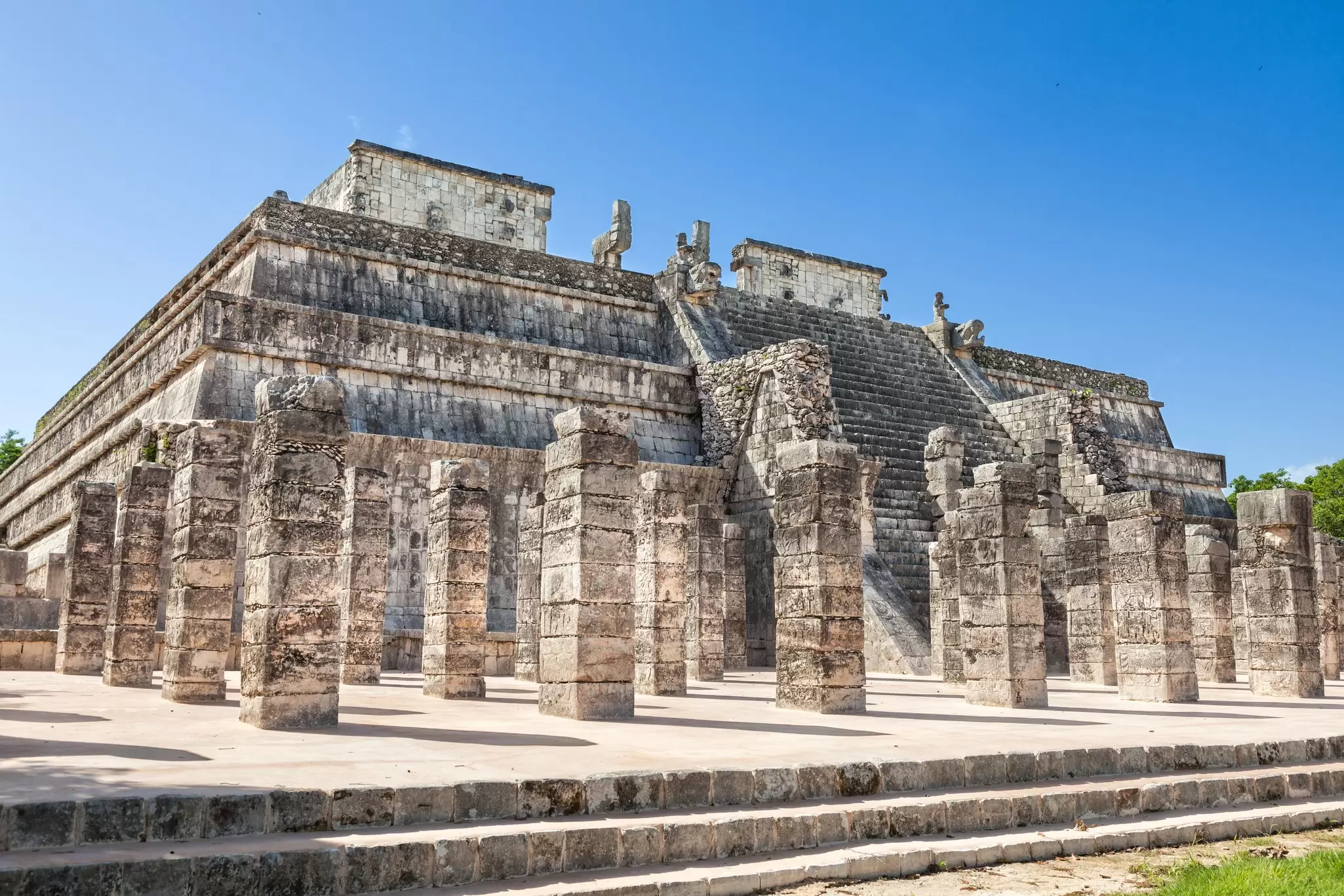 View of the Templo de los Guerreros (Temple of the Warriors) and the Plaza de Mil Columnas at the Chichén Itzá complex in Mexico.