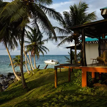 Yemaya Reefs on Little Corn Island, Nicaragua. Photographs by Michael George.