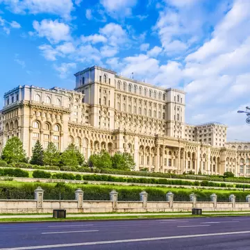 Take a guided tour of one of the world's largest buildings. Balate Dorin / Shutterstock