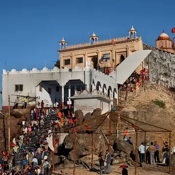People walking up the Kalika Mata Temple, Pavagadh Hill Champaner Panchmahal district, Gujarat, India.