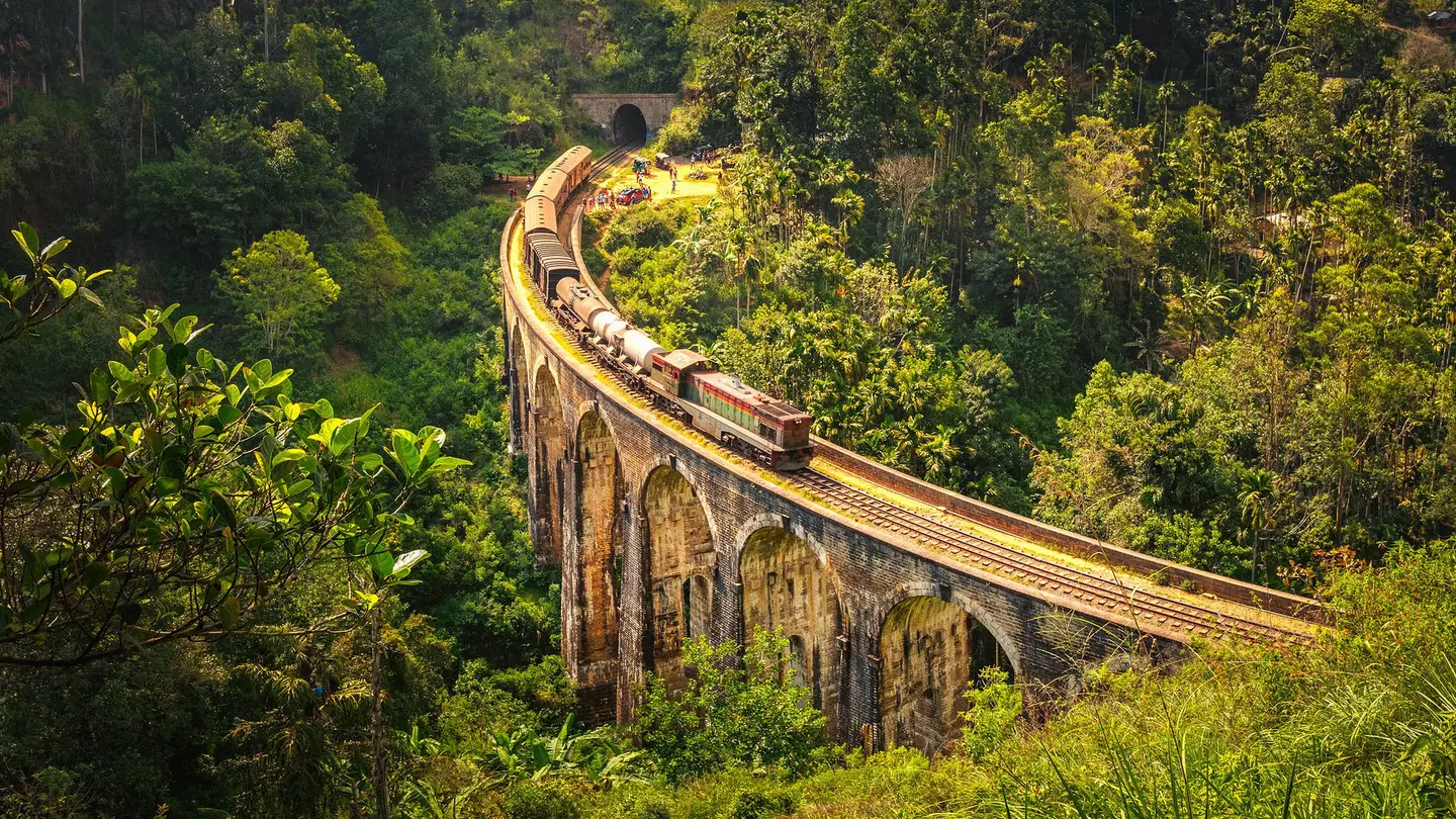 Nine Arches Bridge near Ella