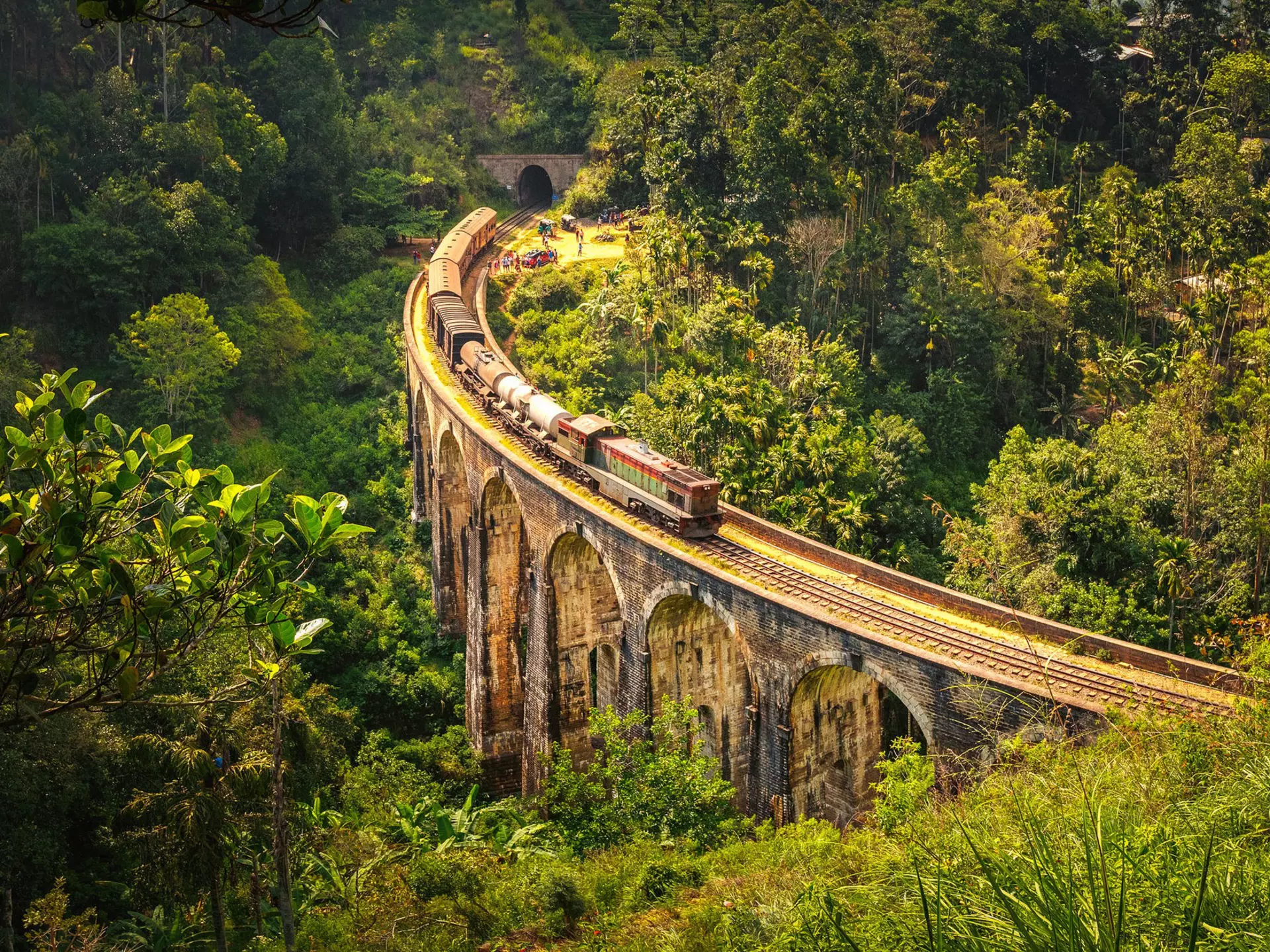 Nine Arches Bridge near Ella