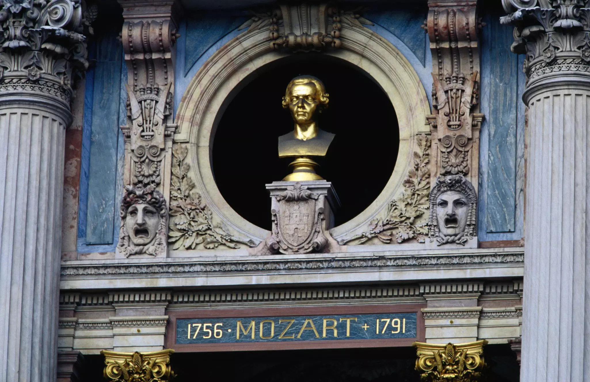 Bust of Mozart at Opera Garnier. ©Jean-Bernard Carillet/Lonely Planet