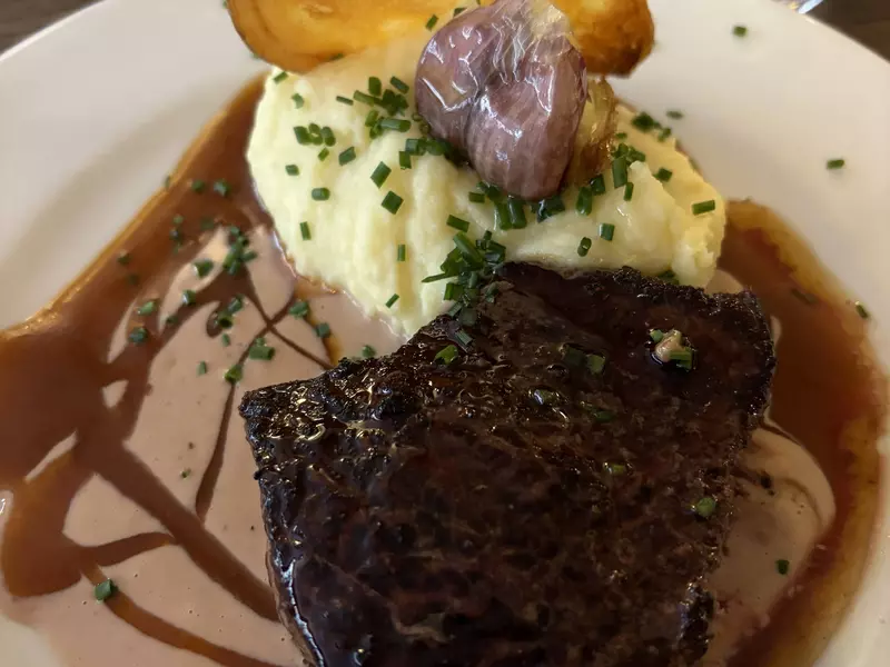 Steak and mashed potatoes