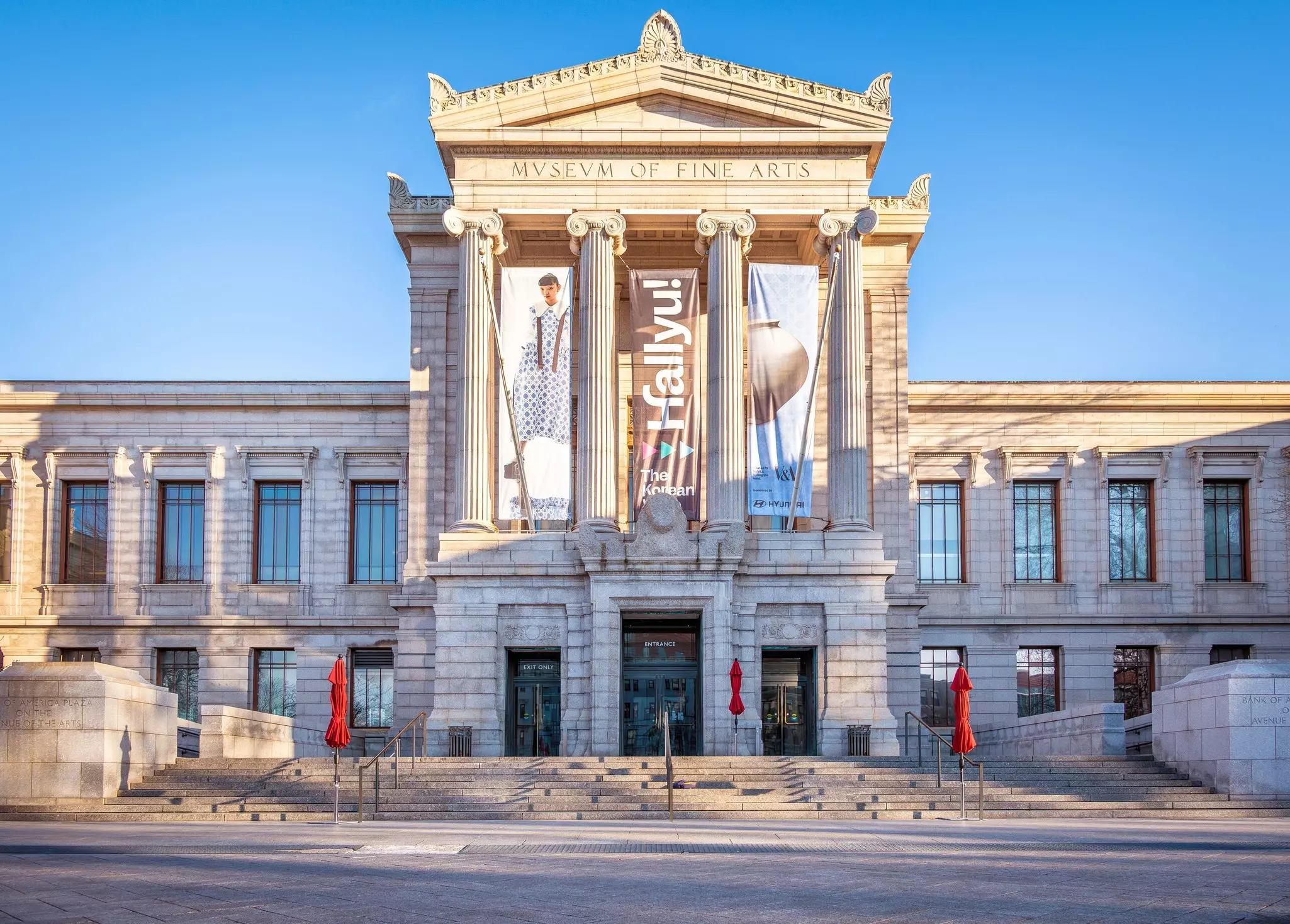 view of the iconic architecture of the Museum of Fine arts Boston.