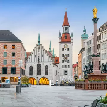 View of Marienplatz square and the historic Altes Rathaus in Munich, Germany.
