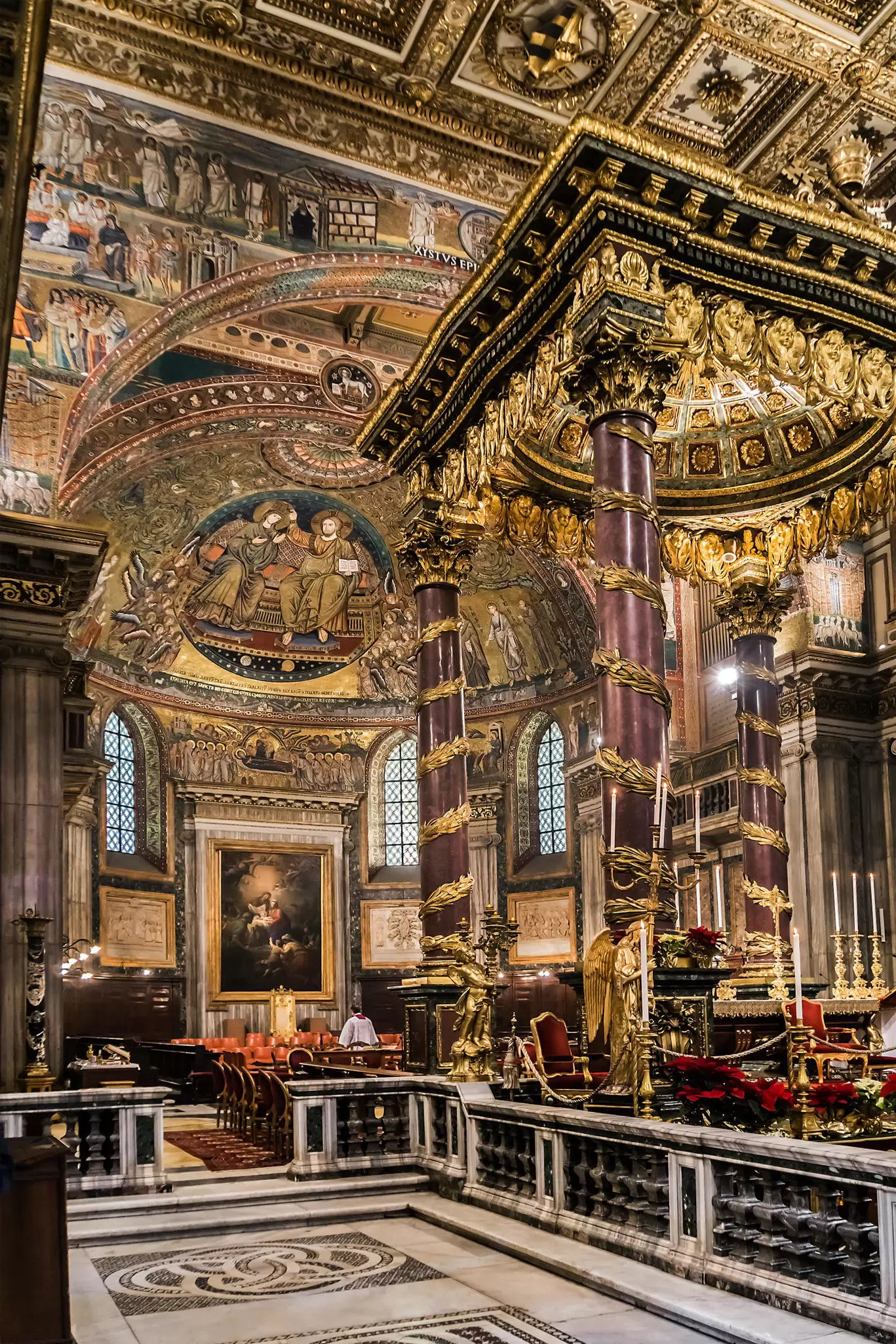 Details of the triumphal arch inside the Basilica di Santa Maria Maggiore in Rome, Italy.