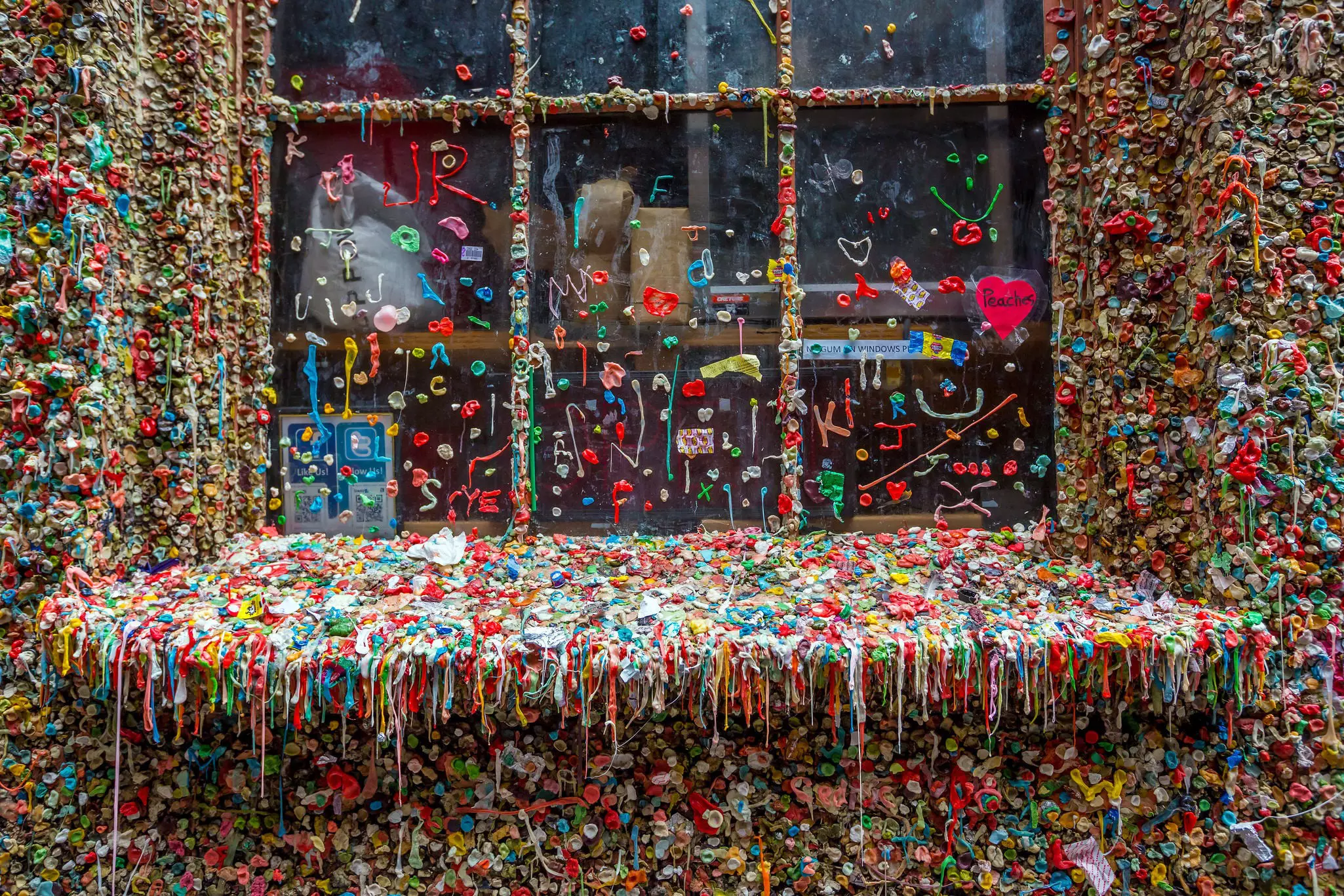 July 5, 2014: The Market Theater Gum Wall in Post Alley under Pike Place Market.
205880161
alley, art, attraction, background, bubble, chewing, day, destinations, dirty, disgusting, famous, farmers, gross, gum, landmark, market, no, nobody, northwest, ...