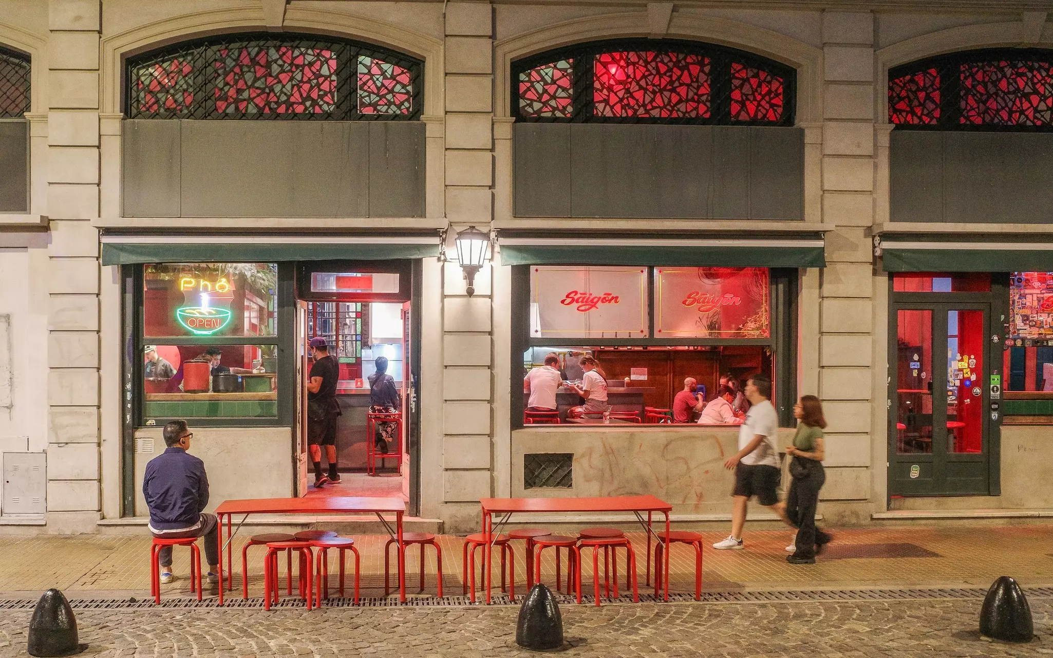 International restaurants in the trendy San Telmo